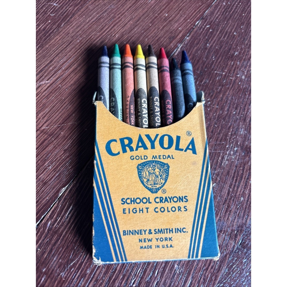 Crayola Gold Medal Crayons 8 ct. Vintage Binney & Smith Co. Unused
